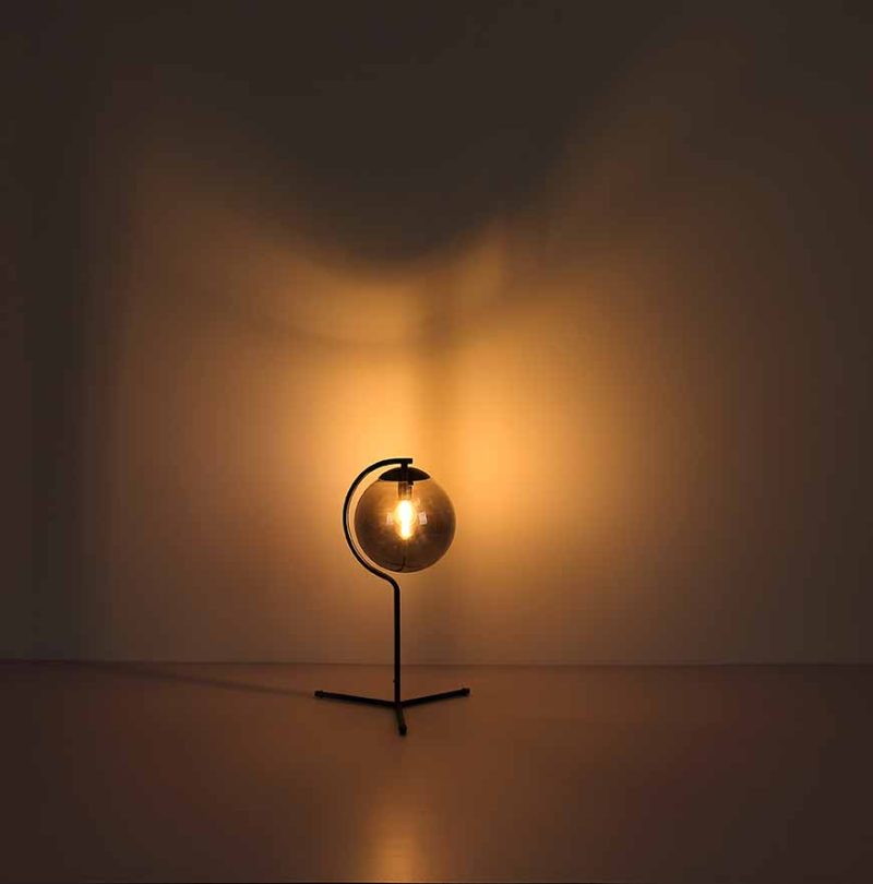 lampadaire-moderne-noir-en-metal-et-verre-globo-porry-15869s-3